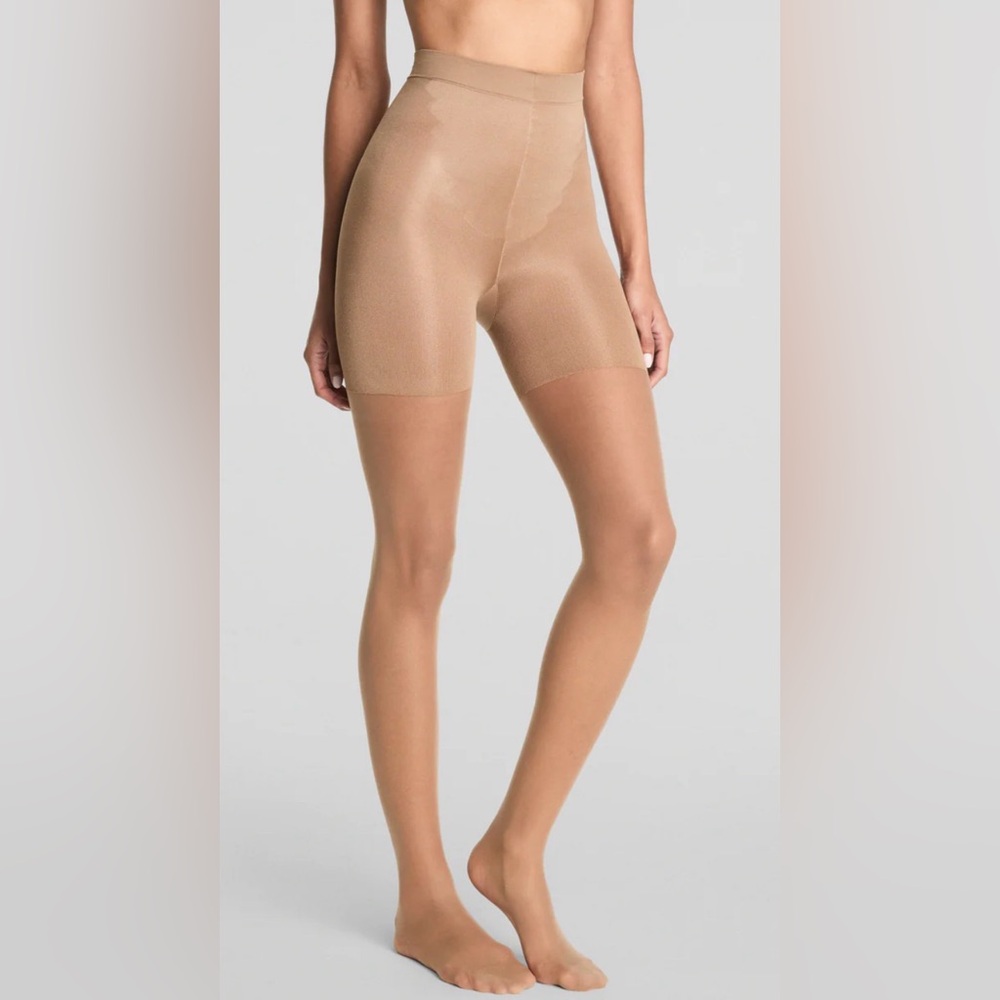 SPANXshape Mid-Thigh Sheers in S4, Size C